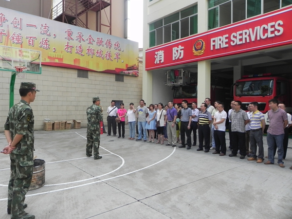 龍華大隊節前開展消防站開放日活動　牢筑消防